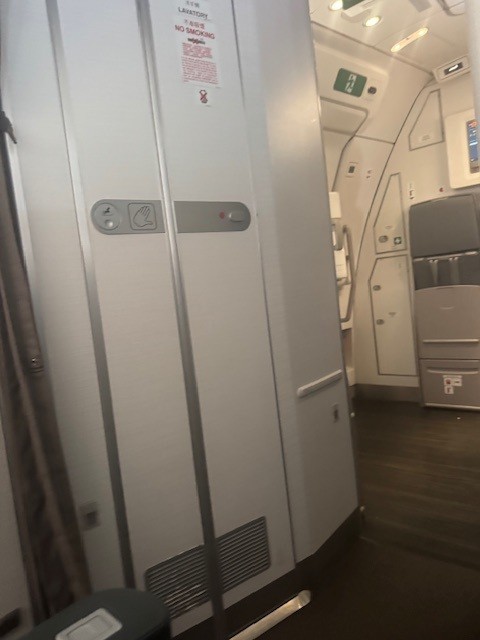 Cathay Pacific review by Vine Apparel